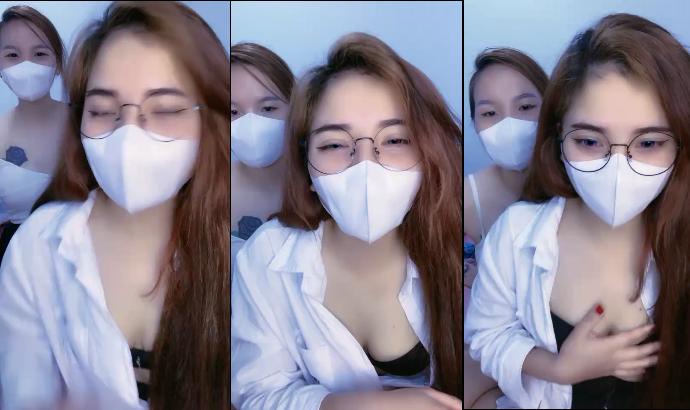 sex venus Hai em teen mới lớn livestream show hàng cực phê Part 1